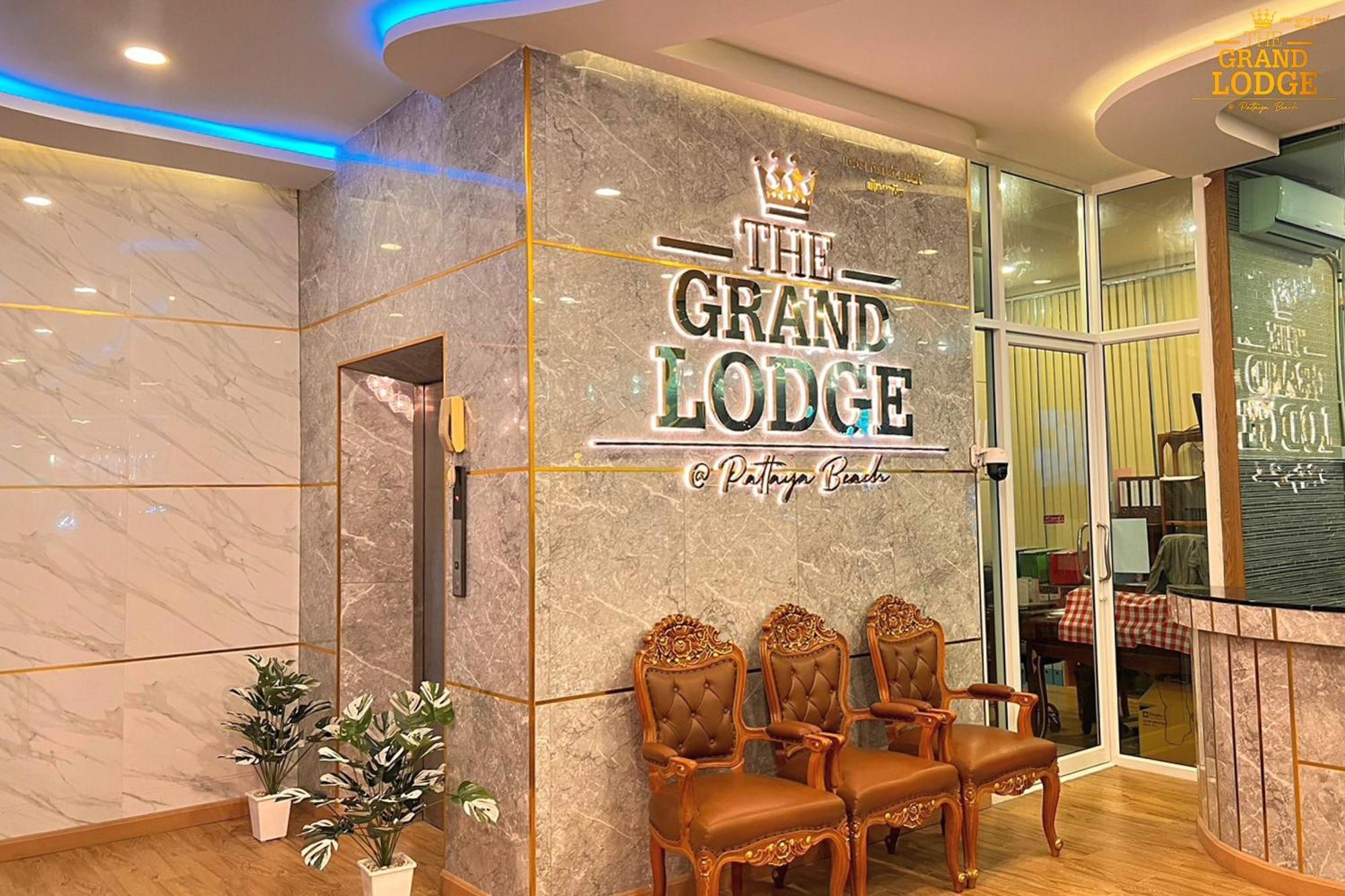 The Grand Lodge Паттайя Экстерьер фото